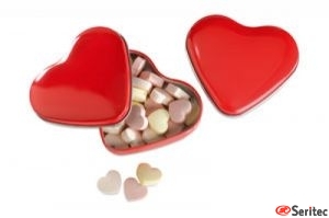 Caja corazn con caramelos personalizada