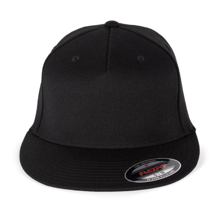 Gorra flexfit de 5 paneles con visera plana