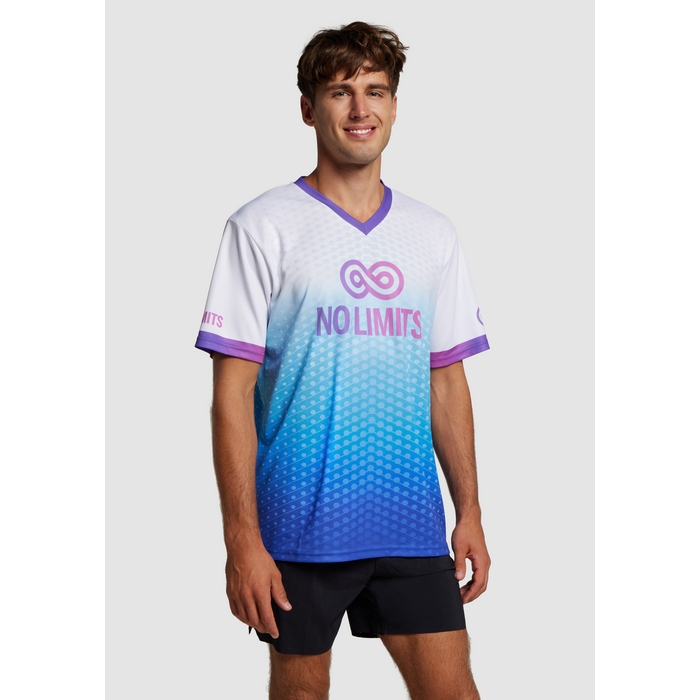 .camiseta técnica de poliéster con cuello en v