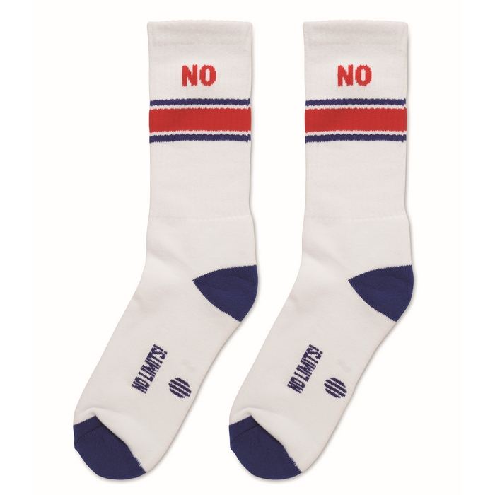 Calcetines tipo tenis fabricados en algodón con diseño jacquard