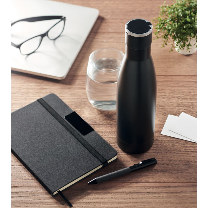 Set de regalo con libreta, botella y bolígrafo