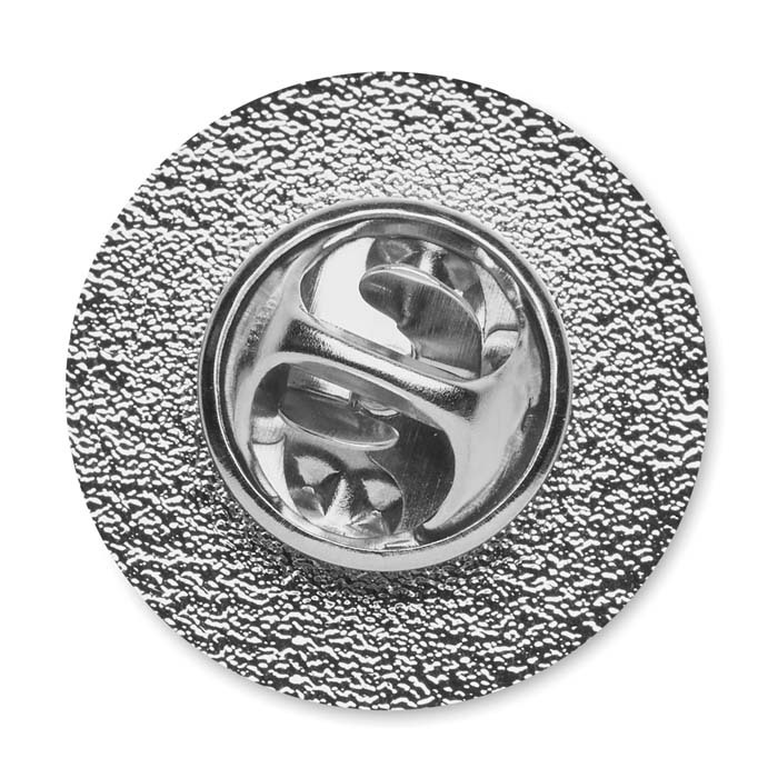 Pin fabricado en metal con doming a todo color
