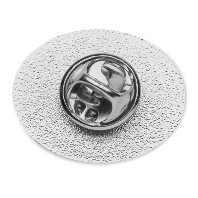 Pin fabricado en metal con doming ovalado