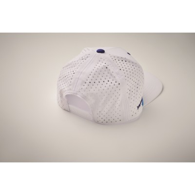 Gorra perforada con visera plana de 5 paneles
