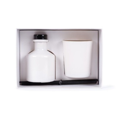 Set aromático de varillas y vela