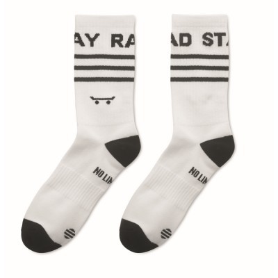 Calcetines tipo tenis fabricados en algodón con diseño jacquard