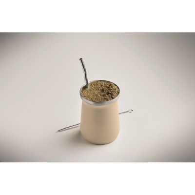 Vaso mate con bombilla