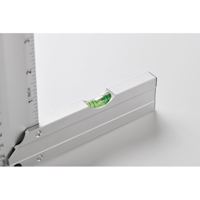 Escuadra de aluminio con nivel