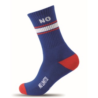 Calcetines tipo tenis fabricados en algodón con diseño jacquard