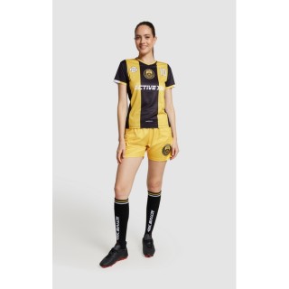 Conjunto deportivo con cuello en V