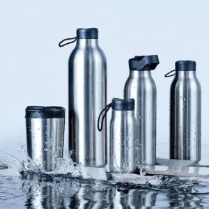 Botellas de aluminio y acero reciclado publicitarias